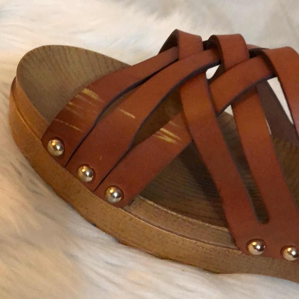 Sandals - Picture 8 of 9